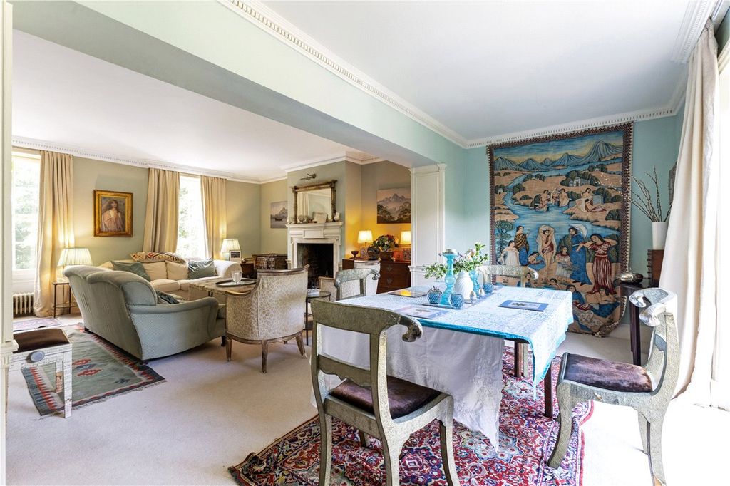 Property photo 3 of 34 Drawing Room