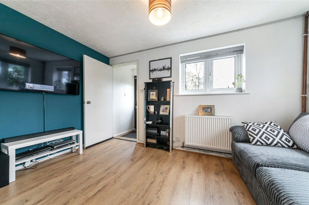 Property photo 3 of 12