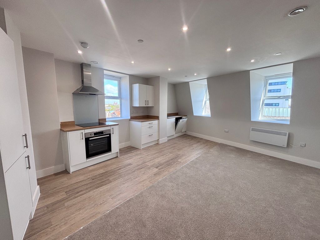 Property photo 1 of 6 Kitchen