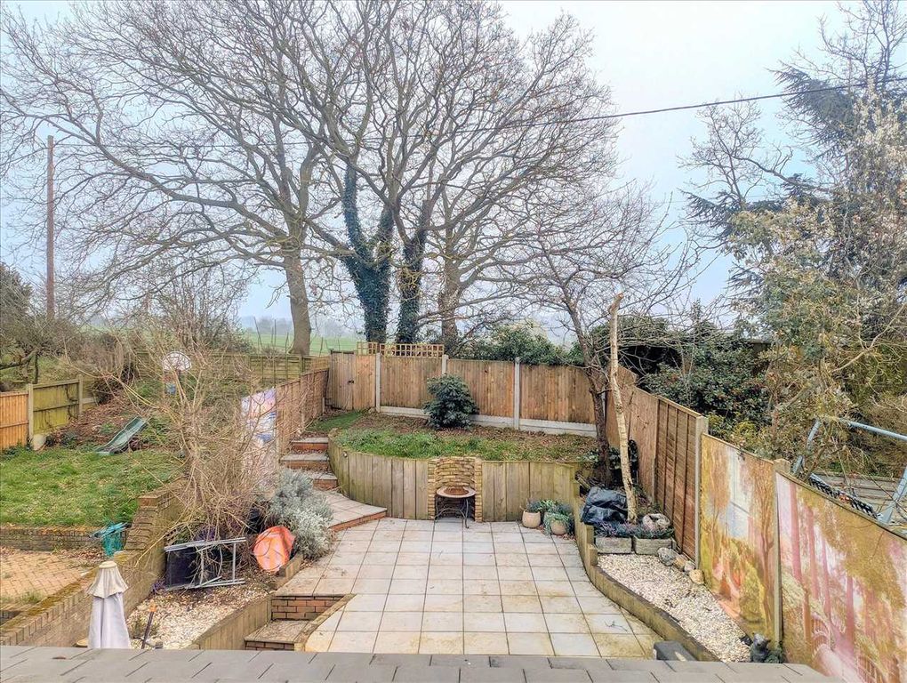 Property photo 2 of 15 Garden