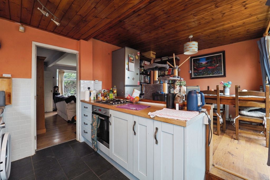 Property photo 3 of 20 Pbox-Img.Jpg