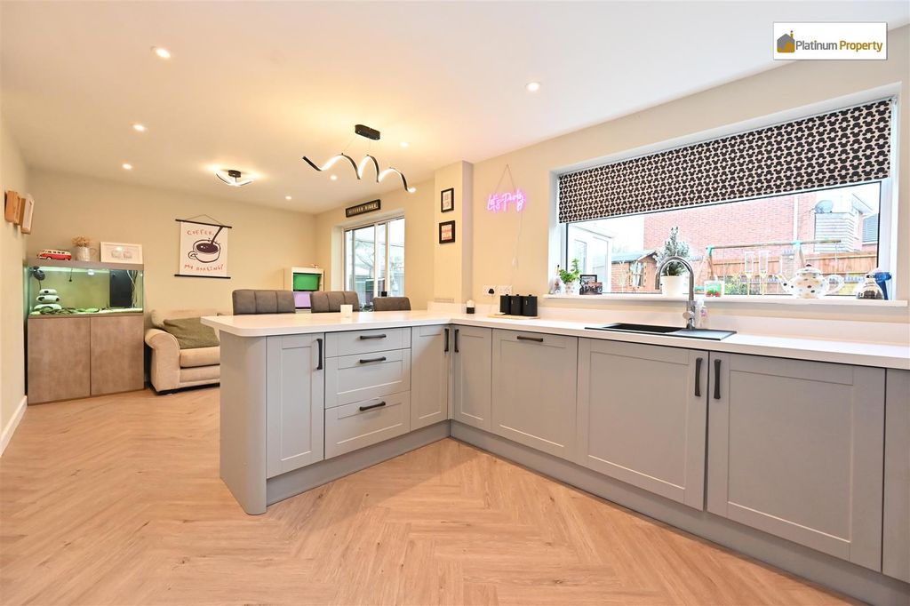 Property photo 3 of 28 Rhm_2914.Jpg