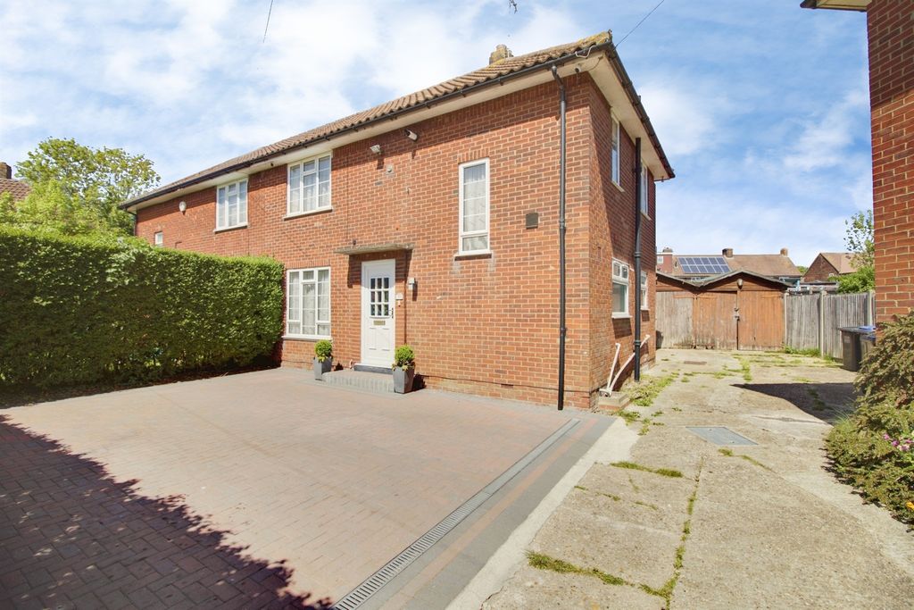 Property photo 1 of 22