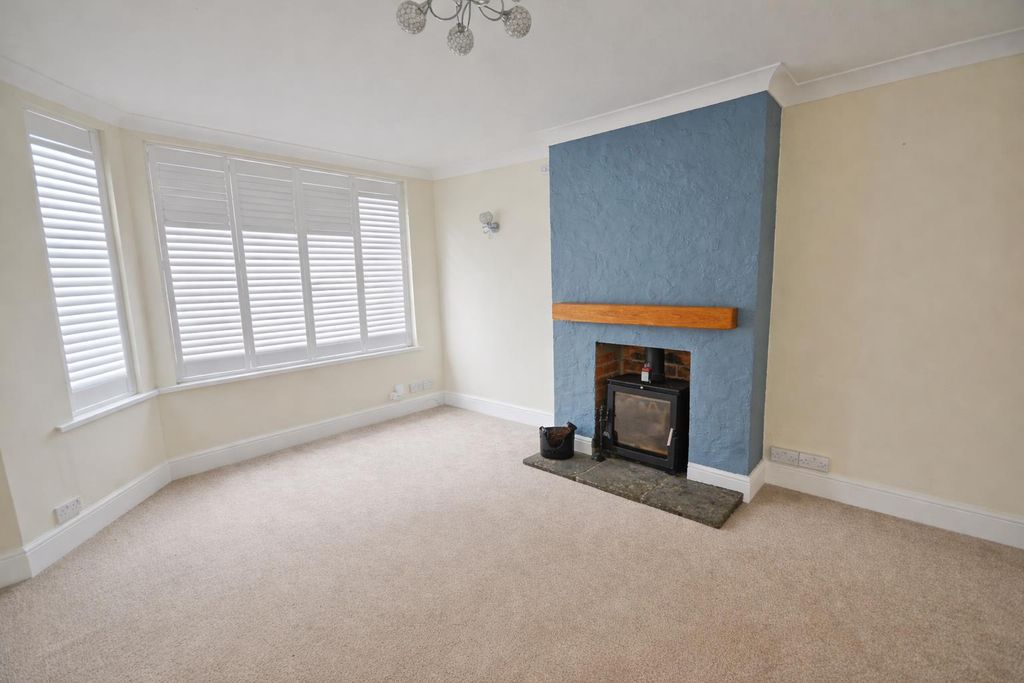 Property photo 2 of 12 Chatgpt Image Apr 15, 2026, 01_47_41 Pm.Png