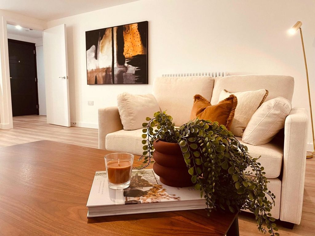 Property photo 2 of 11 Picture No. 01