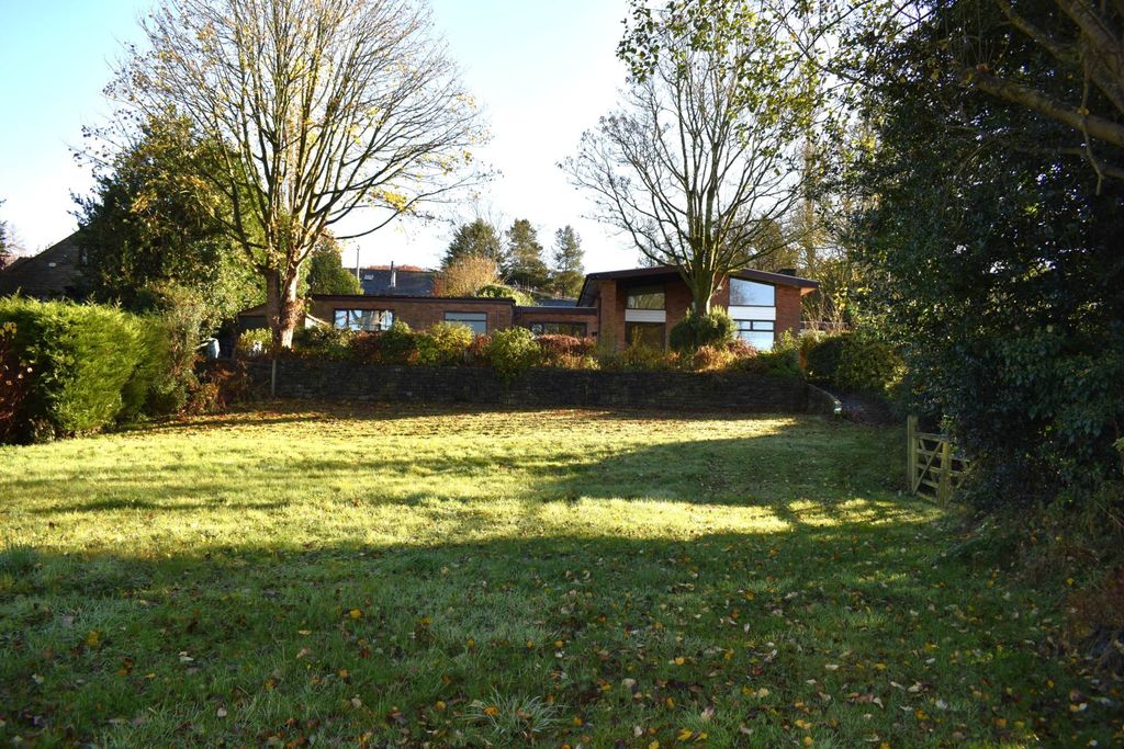Property photo 1 of 39