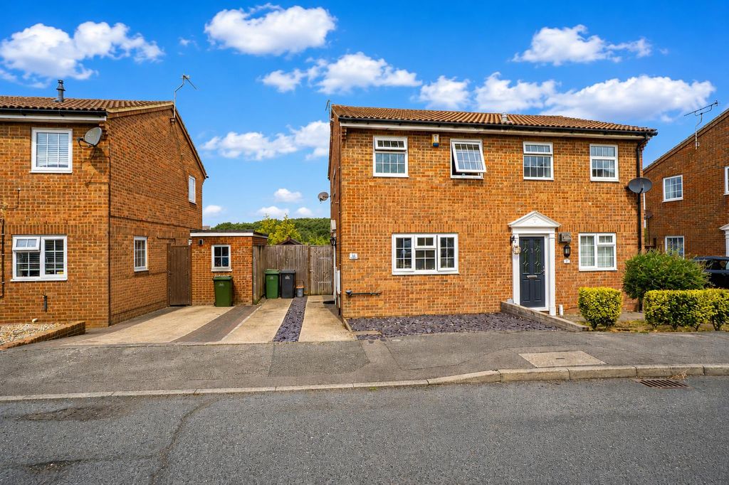 Property photo 1 of 19 4c6A8Ad4-5F5c-4000-97ee-960573Bd272A.Png