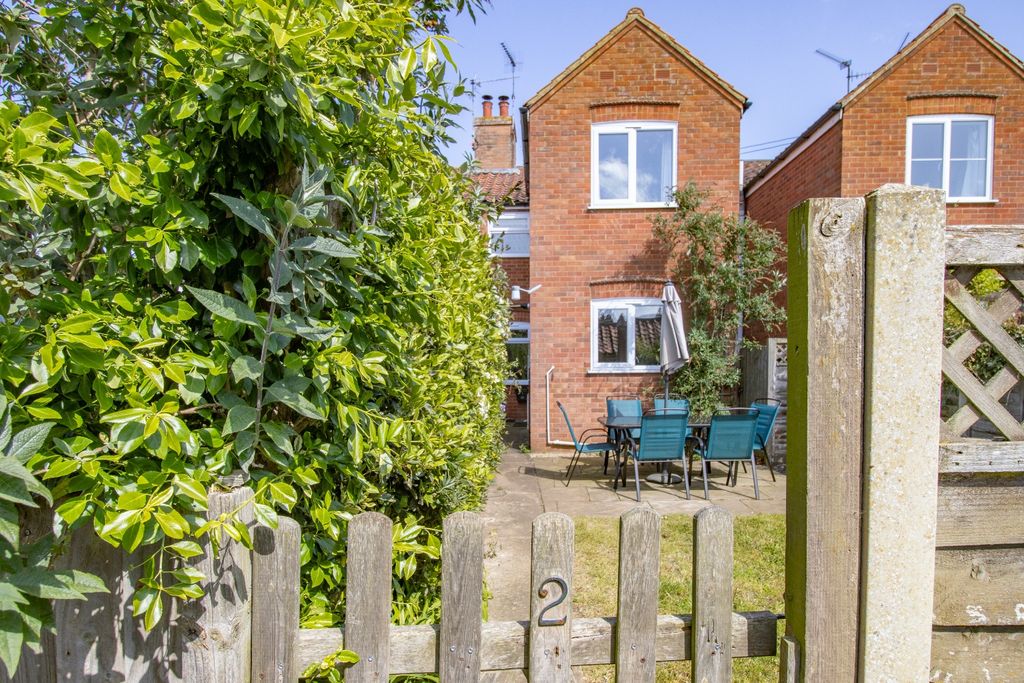 Property photo 1 of 24 3845453