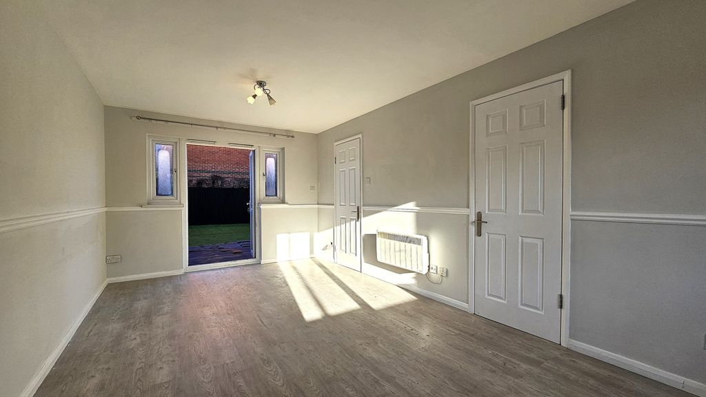 Property photo 3 of 15