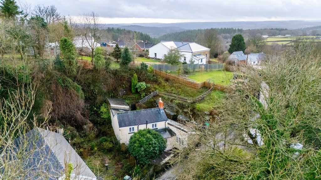 Property photo 3 of 40