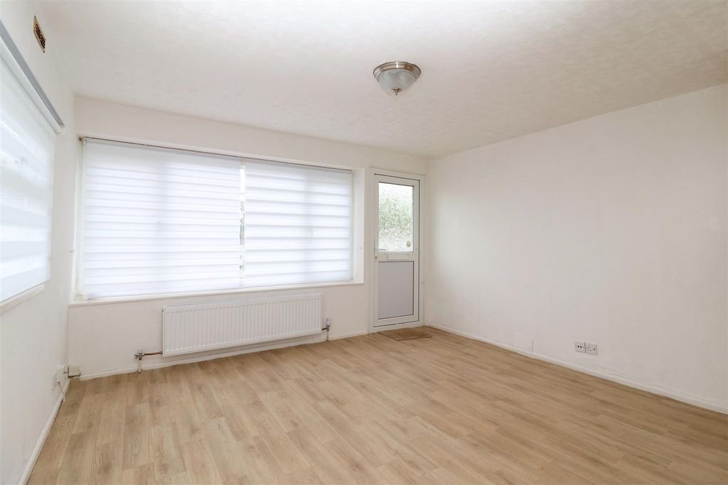 Property photo 2 of 11 3.Jpg