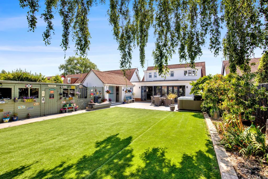 Property photo 1 of 36 Rear Garden
