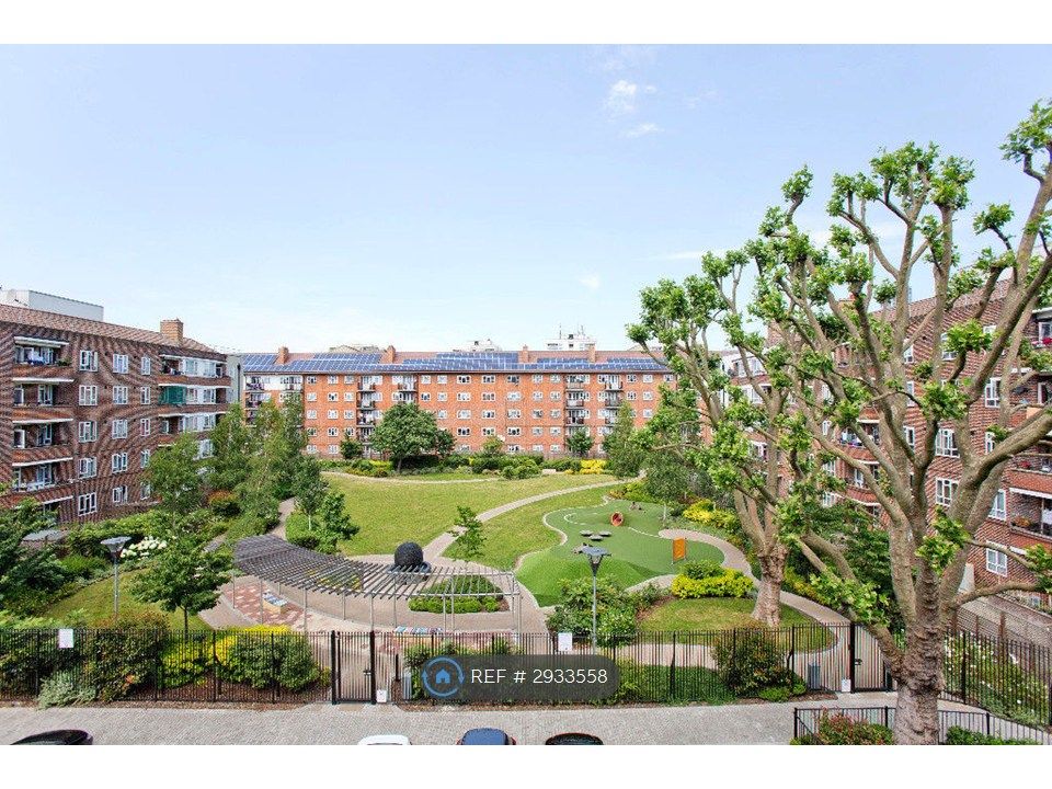 Property photo 1 of 9 Communal Garden