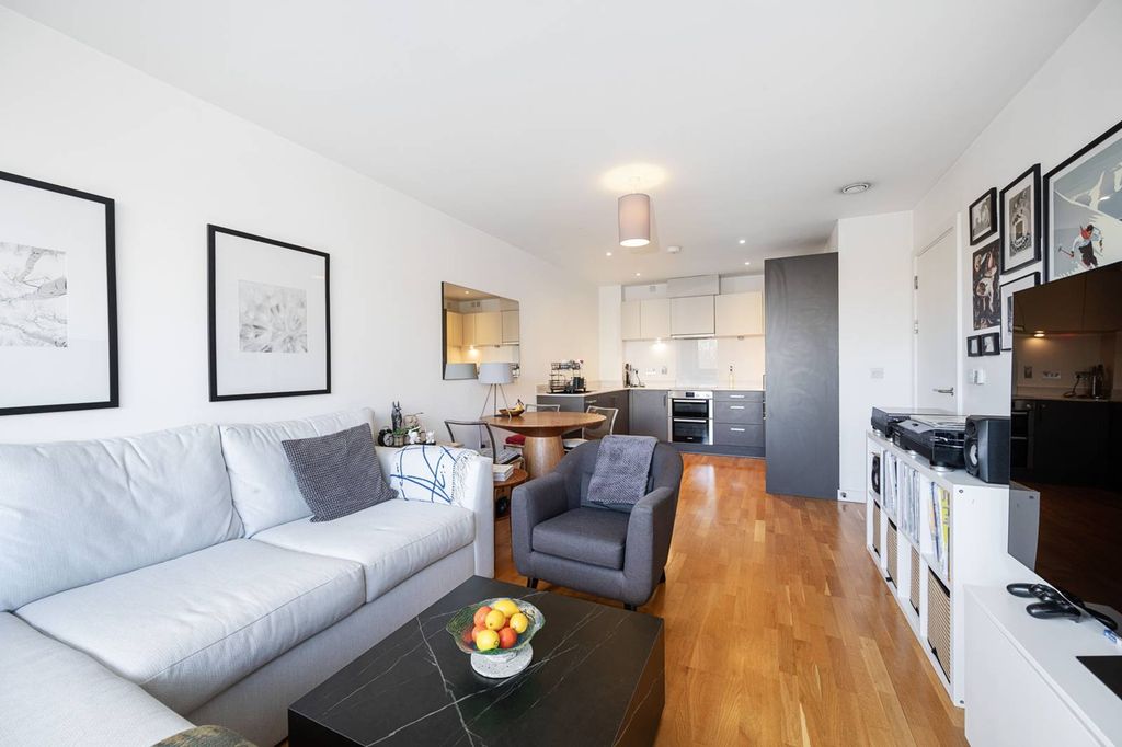 Property photo 2 of 13