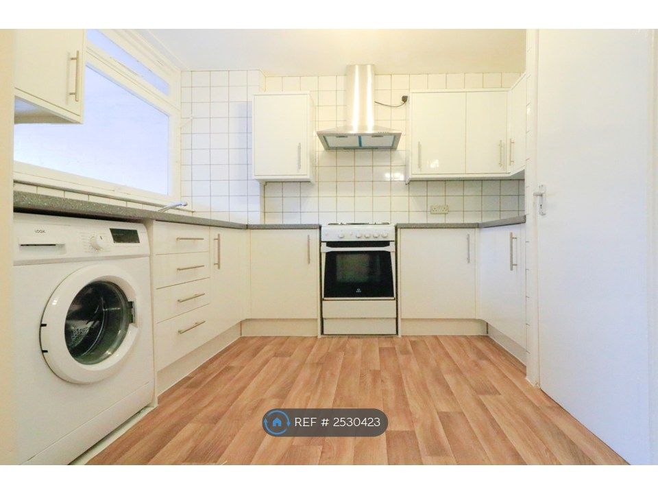Property photo 2 of 13 Kitchen