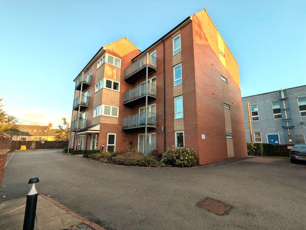 Property photo 1 of 17 Photograph 1