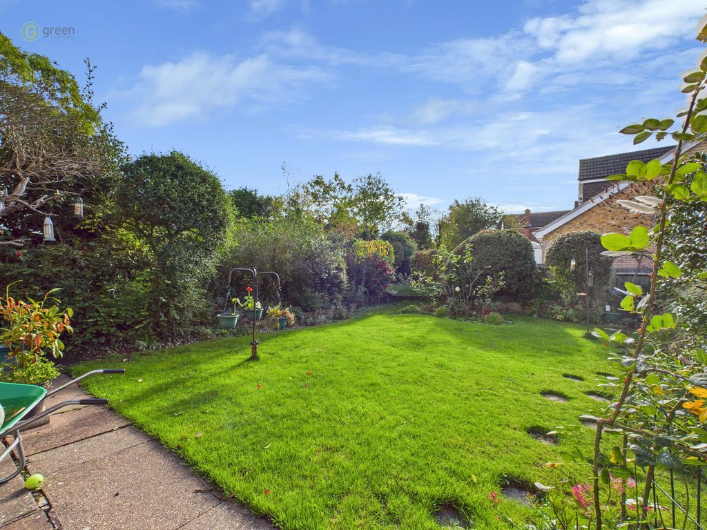 Property photo 2 of 18 Cam03830G0-Pr0235-Still013