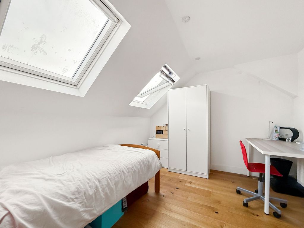 Property photo 3 of 9