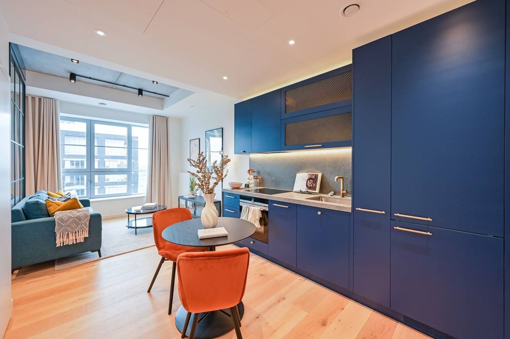 Property photo 2 of 14