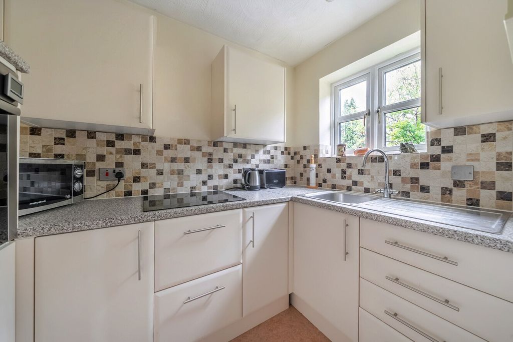 Property photo 2 of 11 Picture No. 03