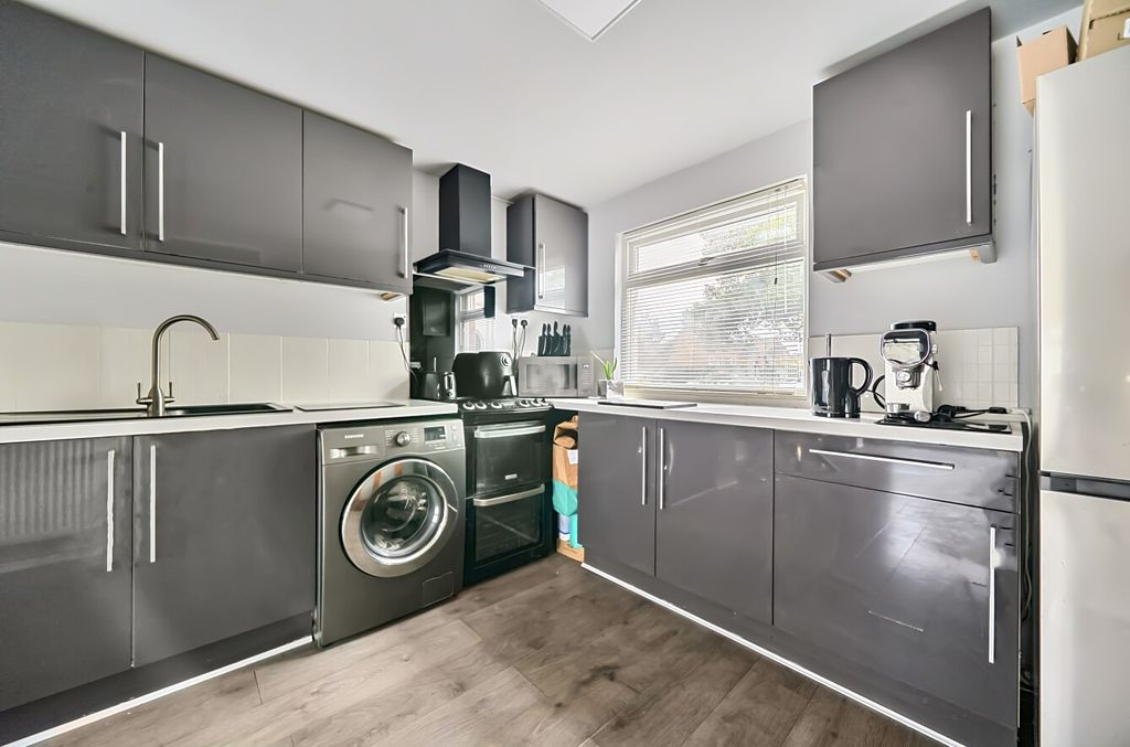 Property photo 2 of 20 5432674