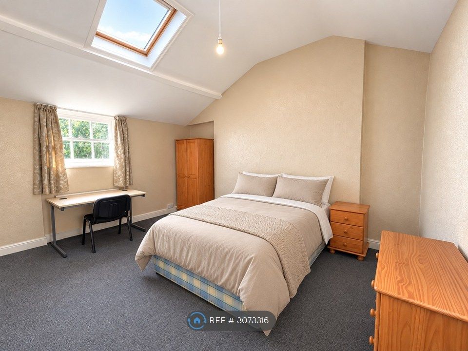 Property photo 3 of 8