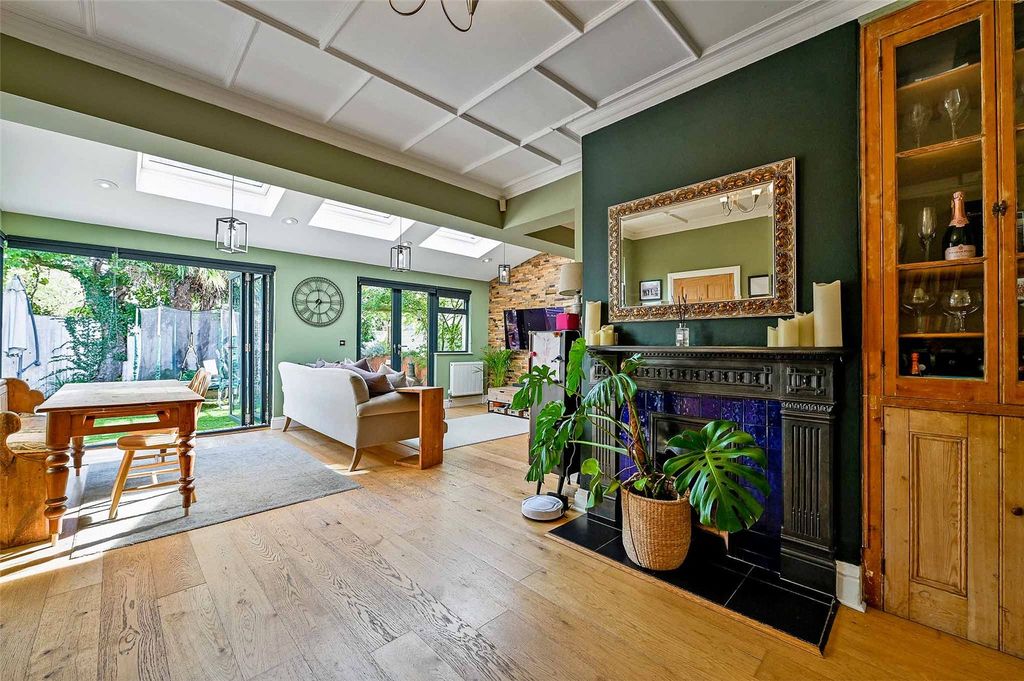 Property photo 2 of 19 Picture No. 09