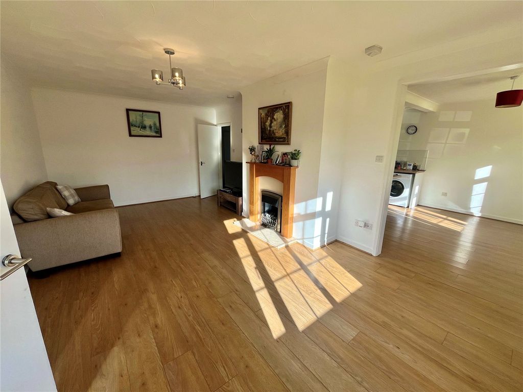 Property photo 3 of 15 Picture No. 10