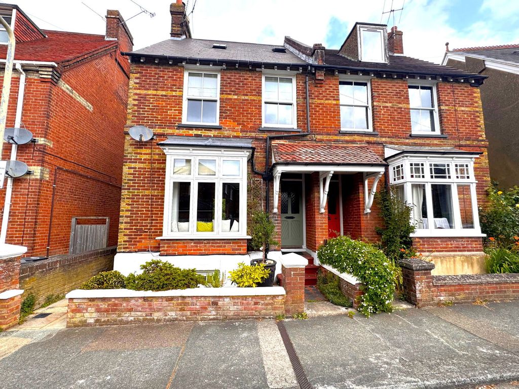 Property photo 1 of 22