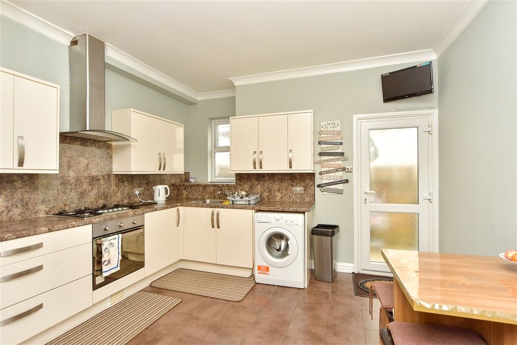 Property photo 3 of 12 Kitchen/ Breakfast Room