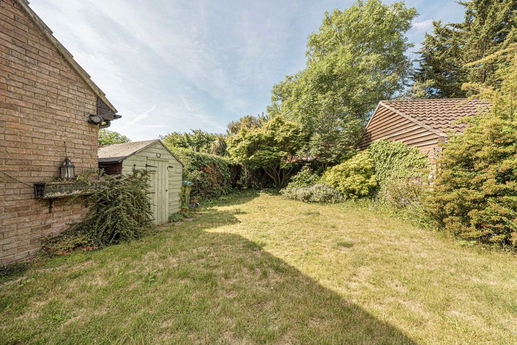 Property photo 3 of 6