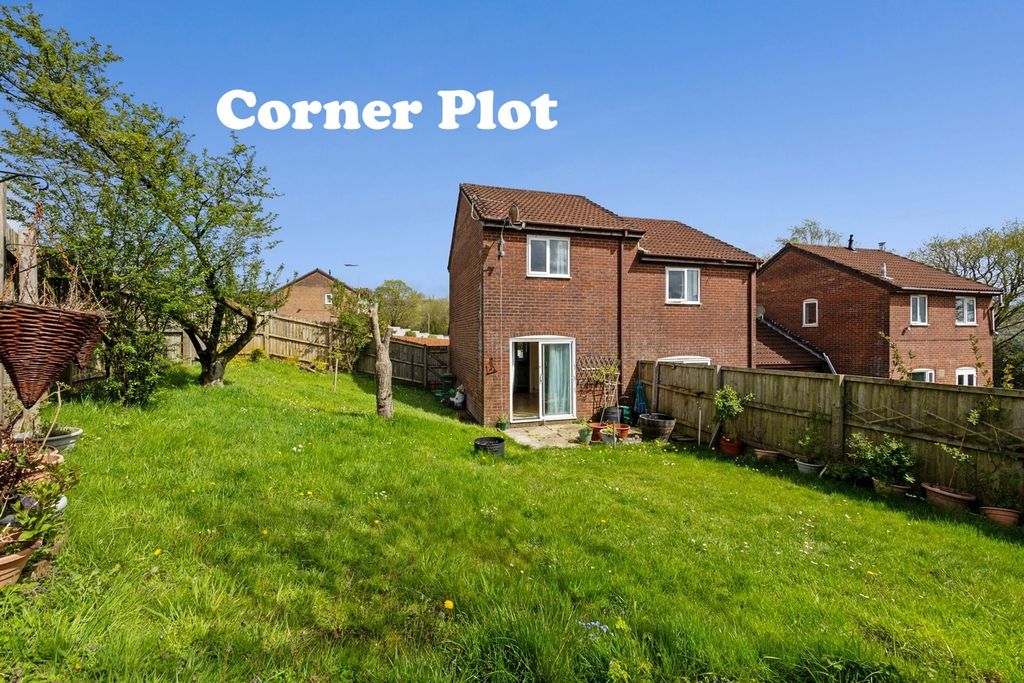 Property photo 2 of 21