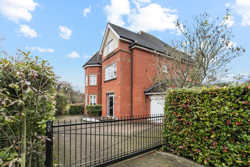 Property photo 1 of 13