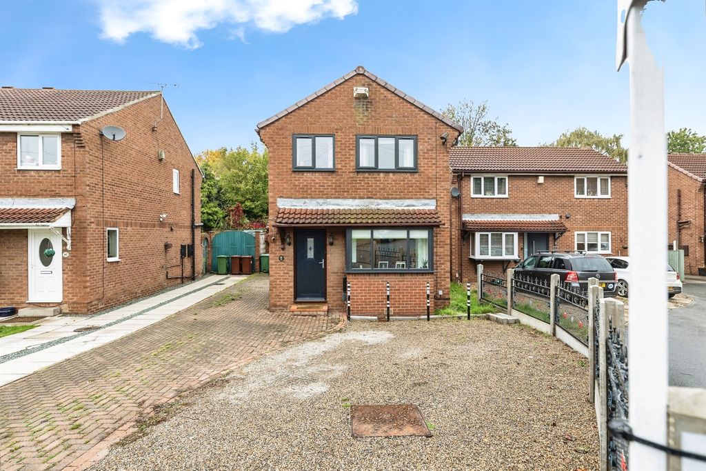 Property photo 1 of 17