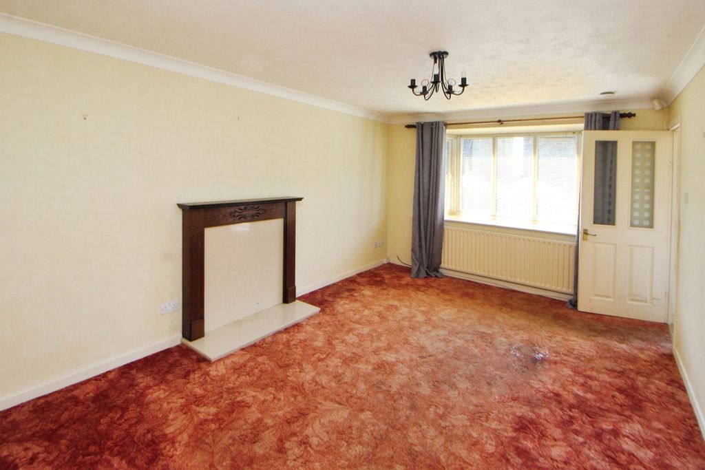 Property photo 2 of 7 Pbox-Img.Jpg