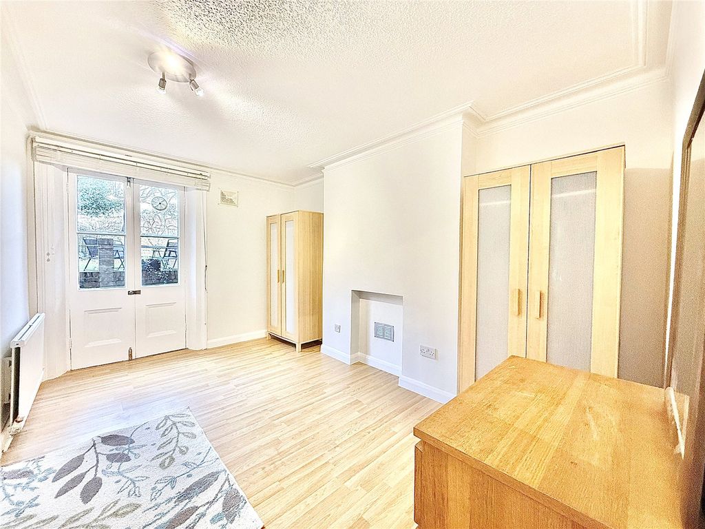 Property photo 3 of 11 Picture No. 07