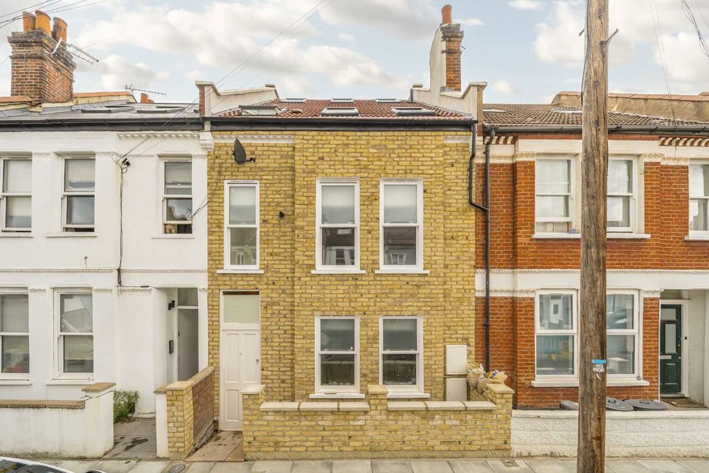 Property photo 1 of 6
