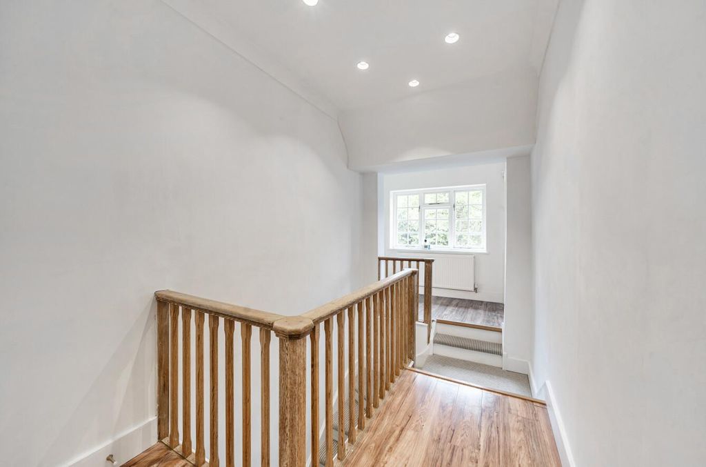 Additional image 15 of 4 bed detached house for saleCavendish Drive, Edgware HA8