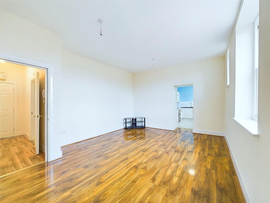 Property photo 1 of 7 Living Room.Jpg