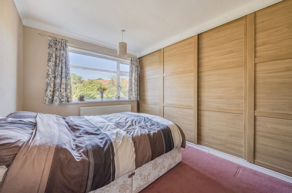 Property photo 1 of 18 1356439-3-68d664c...