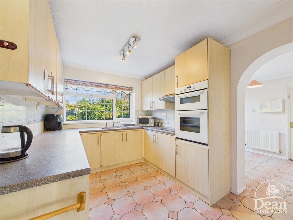 Property photo 3 of 30