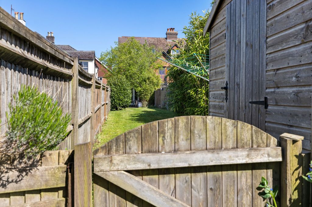 Property photo 2 of 19