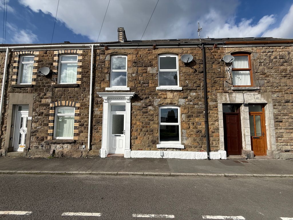 Property photo 1 of 22