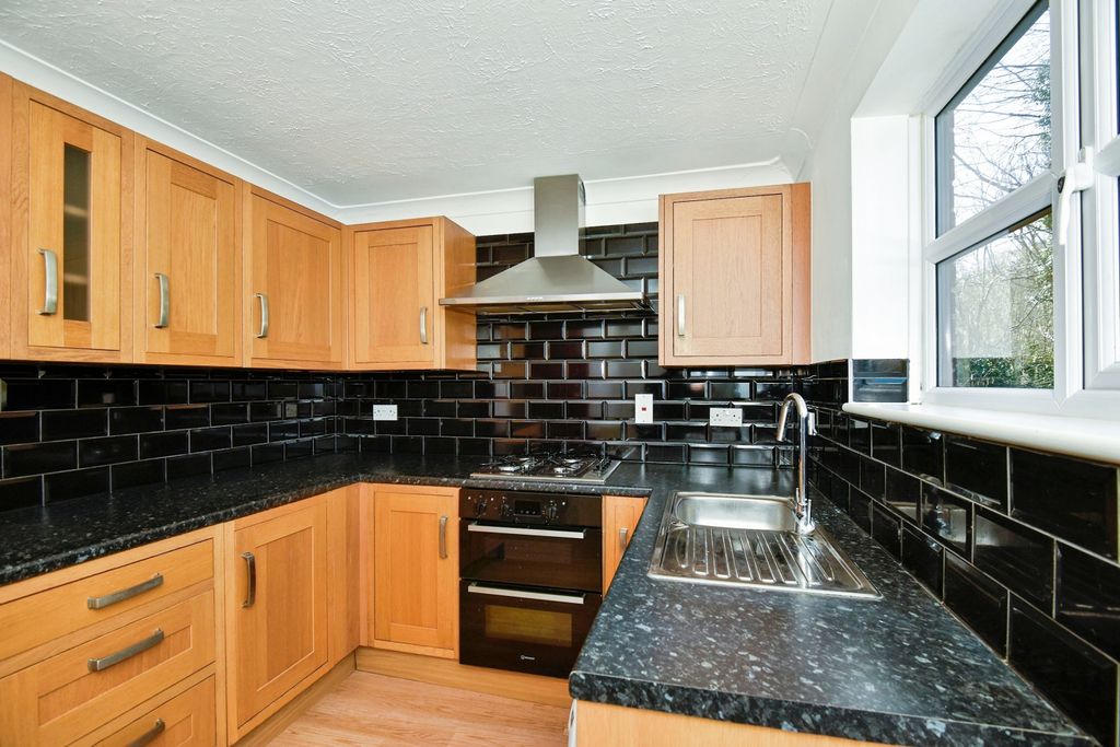 Property photo 2 of 15 Kitchen