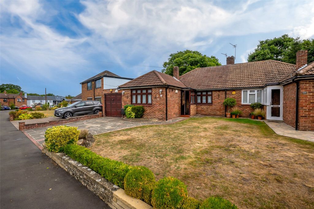 Property photo 2 of 15 Picture No. 16