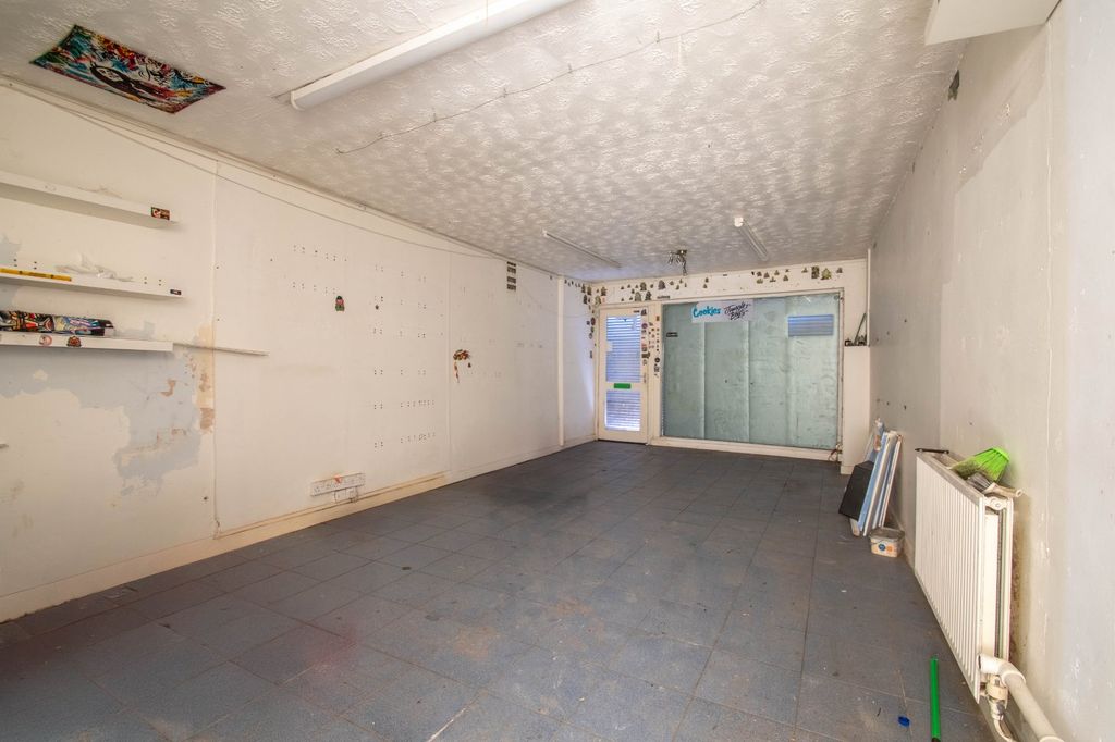 Property photo 2 of 12 Picture No. 08