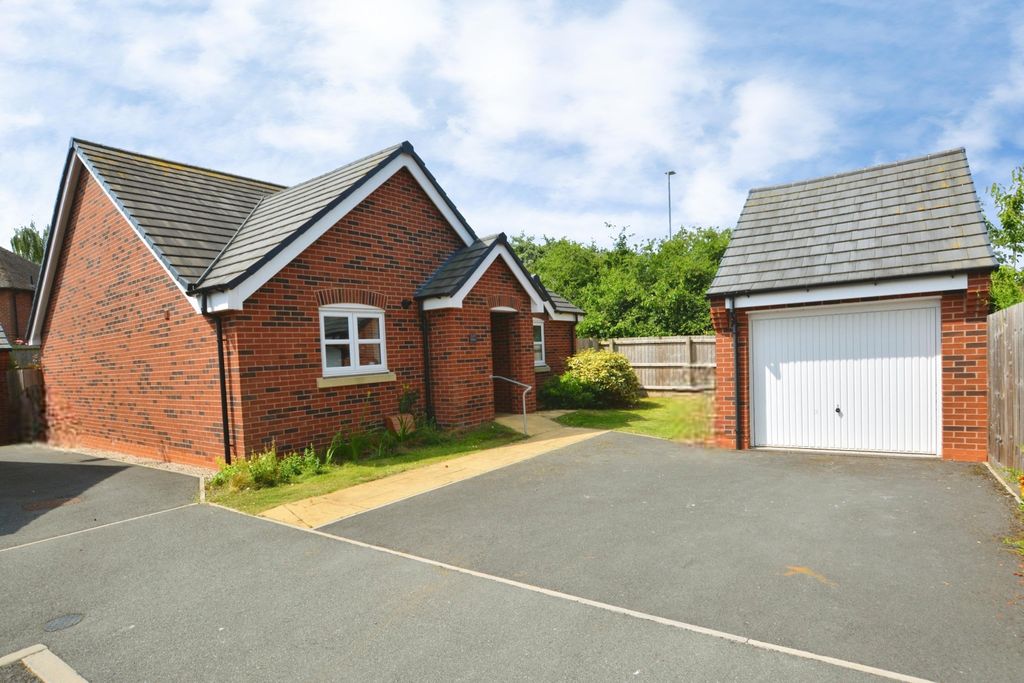 Property photo 1 of 13 Front,