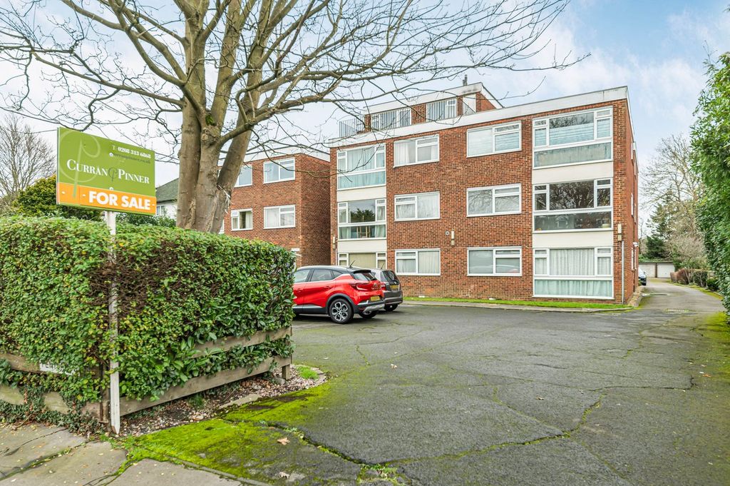 Property photo 1 of 8