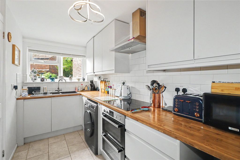 Property photo 3 of 18 Picture No. 02