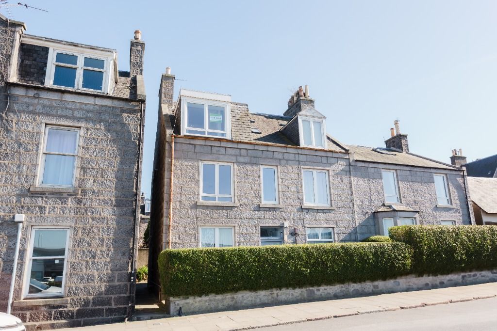 Property photo 1 of 10 Photo 1